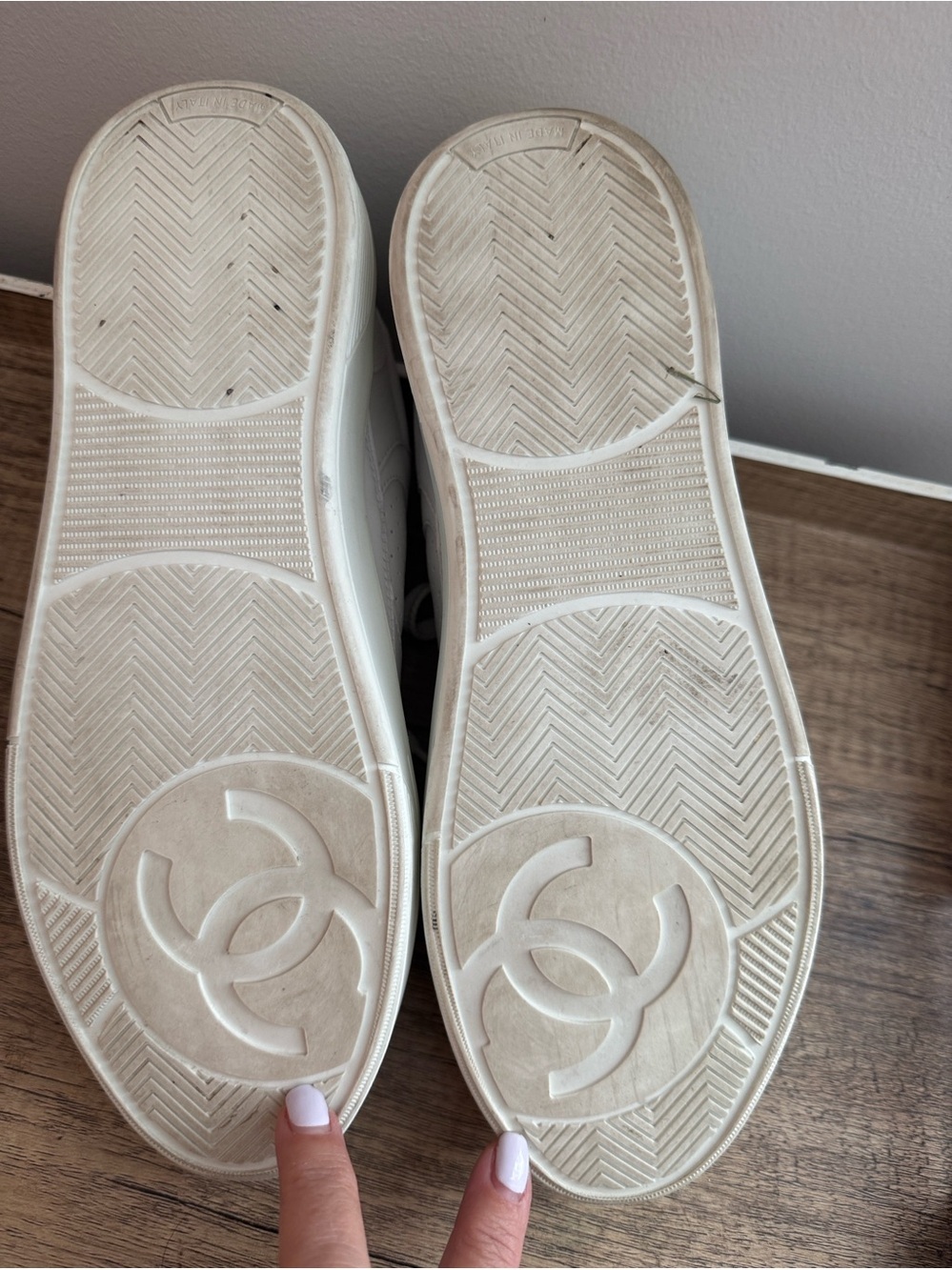 Authentic Chanel CC Logo Calfskin Sneakers 40 White Box - Picture 6 of 13